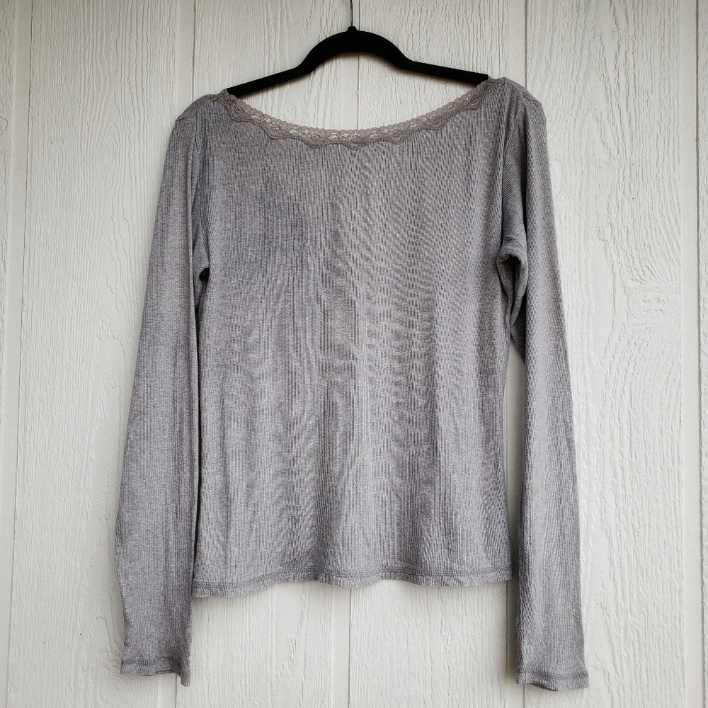Gray Knit Top With Lace Trim - Picture 2 of 8